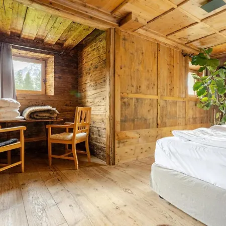 Dolomites Luxe Con Spa, Piscine, Jacuzzi E Cinema Privato בקתה *