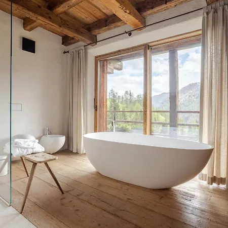 Dolomites Luxe Con Spa, Piscine, Jacuzzi E Cinema Privato Alpstuga *