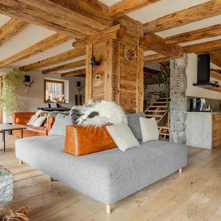 Dolomites Luxe Con Spa, Piscine, Jacuzzi E Cinema Privato בקתה Livinallongo Del Col Di Lana