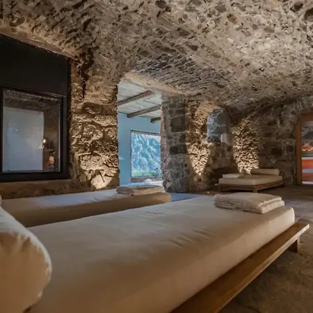Dolomites Luxe Con Spa, Piscine, Jacuzzi E Cinema Privato