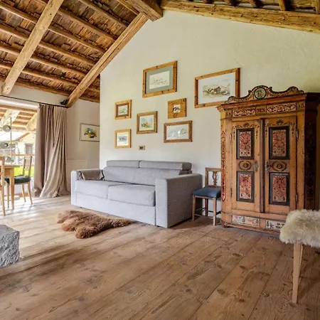 בקתה Dolomites Luxe Con Spa, Piscine, Jacuzzi E Cinema Privato